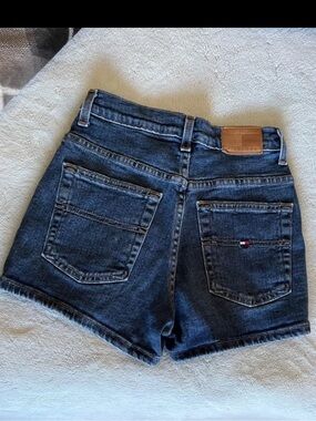 Tommy Hilfiger Navy Blue Denim High-Rise Women’s Shorts
